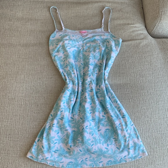 Lili Pulitzer Summer Baby Blue Floral Patch Sleep Dress Size M - Picture 2 of 5